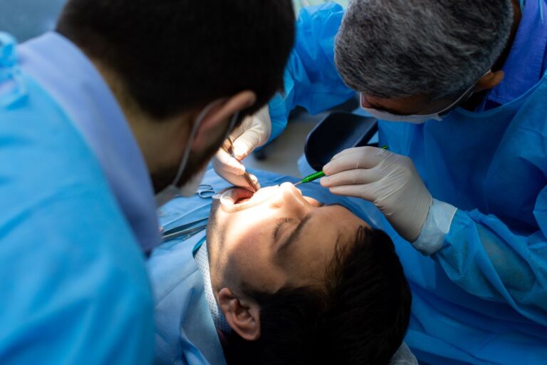 Tooth Extraction: A Safe and Comfortable Solution